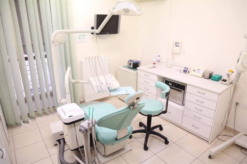 Olga Pilidou — Zahnärztin in Vyronas
